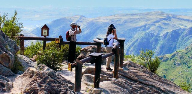 Más de 2,8 millones de turistas recorrieron el país en Semana Santa